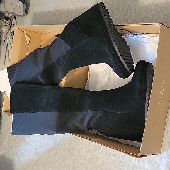 Wedge Boot - Picture 4 of 5